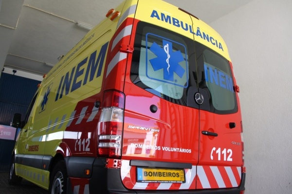 Nova ambulância INEM entra ao serviço