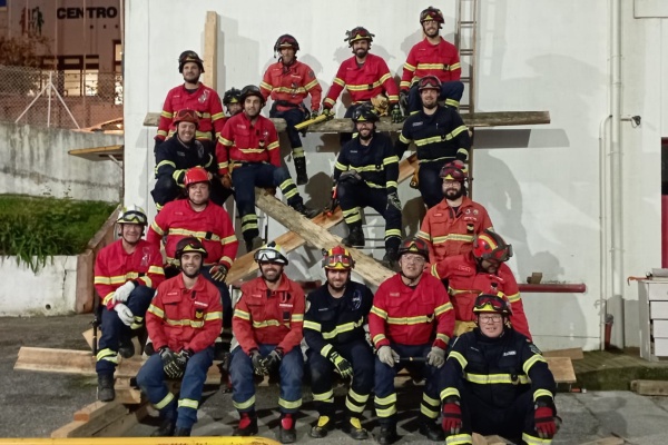 Bombeiros em formação [atualização de 25 de novembro de 2024]